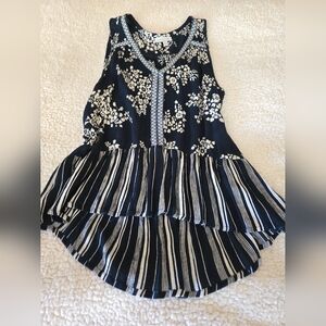 Patrons of Peace Blue Floral Sleeveless Blouse M